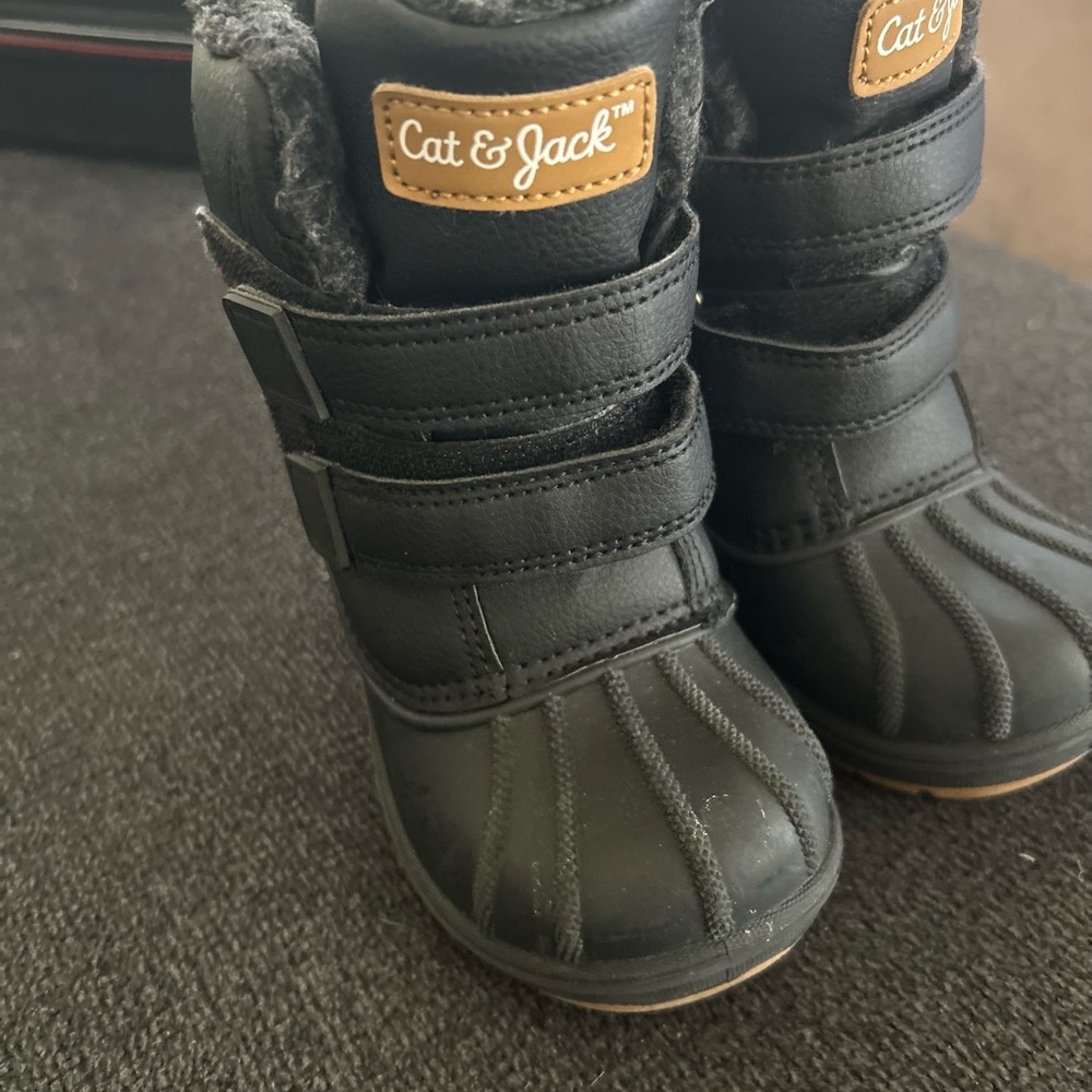 Cat & Jack Black Kids Winter Boots